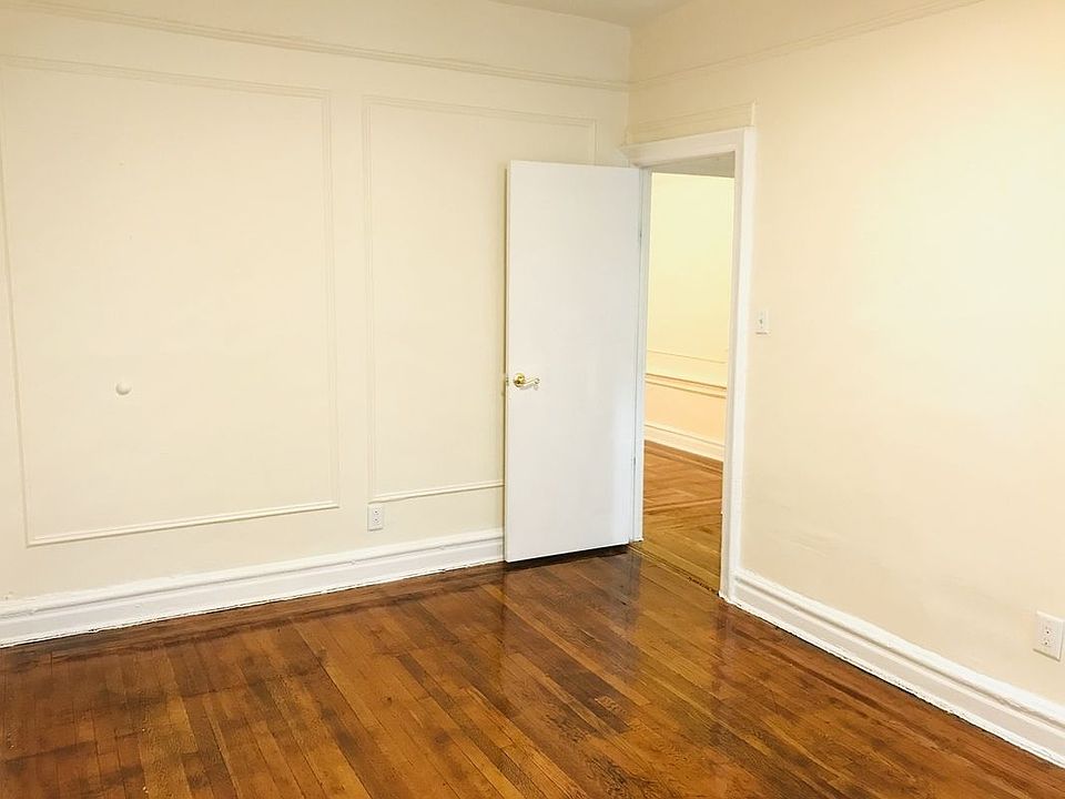 1st image of 324 Montgomery St APT B6
