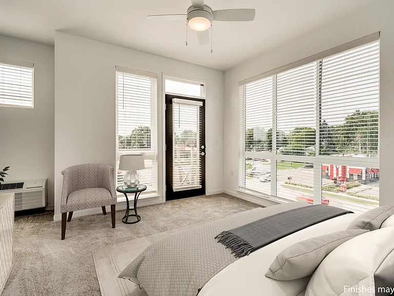 Uptown Square Apartments — Photo 30