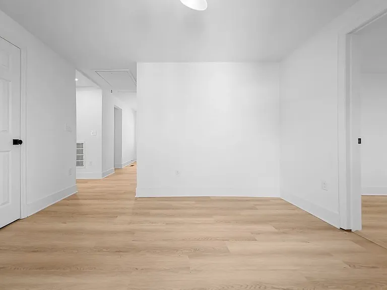 2115 Carter St — Photo 18
