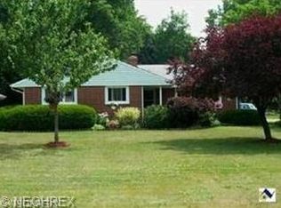 305 Coventry Dr, Painesville, OH 44077
