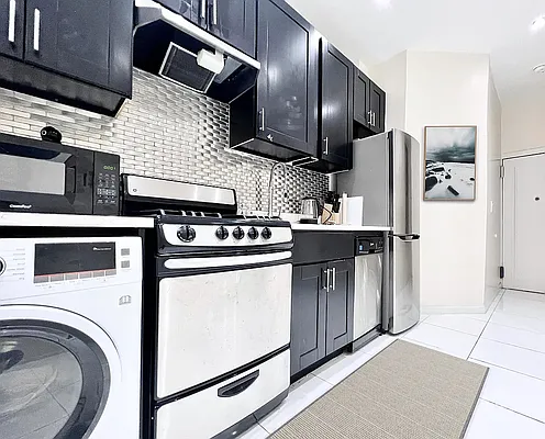 Rented by Vector New York, LLC | media 4