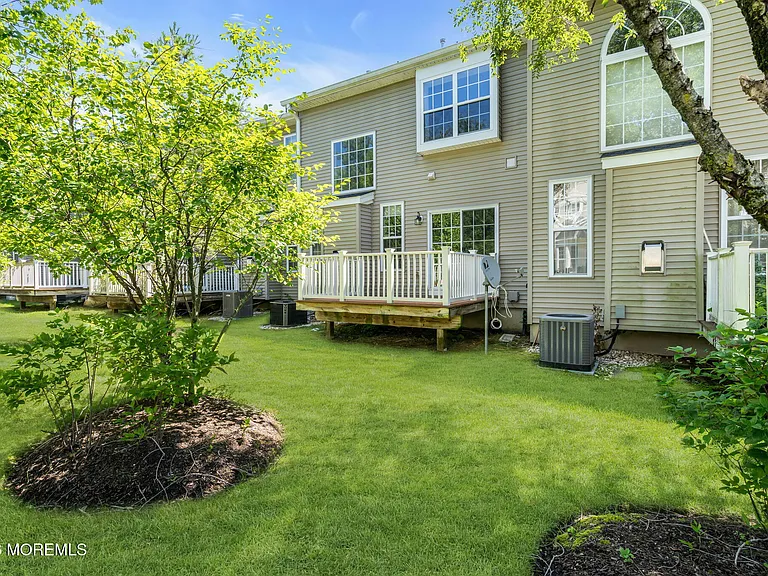 30 Brookfield Dr — Photo 28