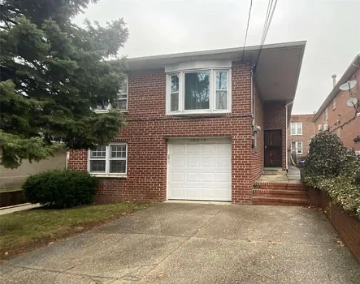 3 bed, $3,100 — Photo 1