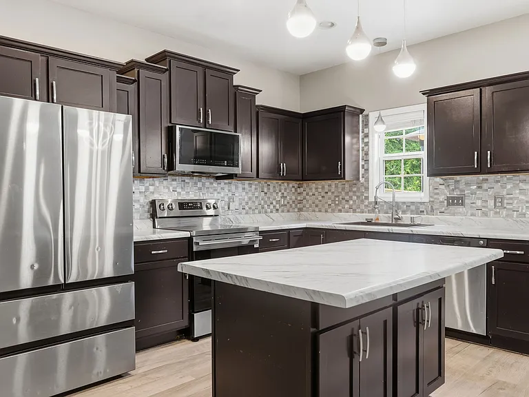 1541 Gallant Fox Ct — Photo 45