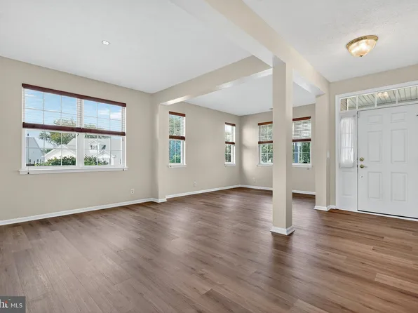 14 Mayfaire Cir, Westampton, NJ 08060
