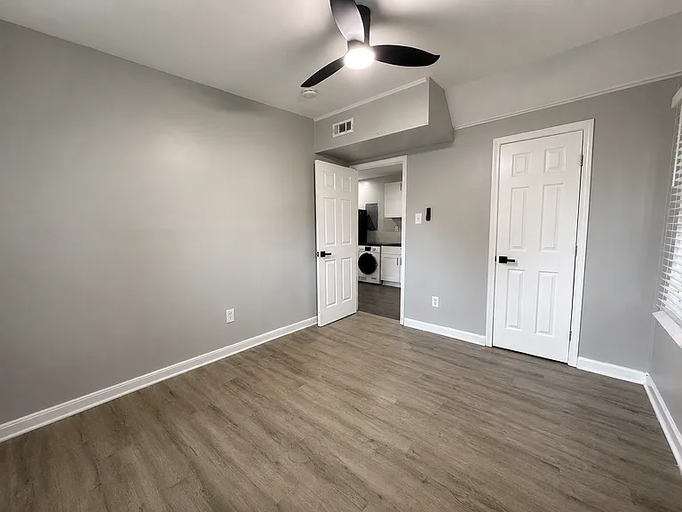 1672 Thornton Pl SW #B — Photo 10