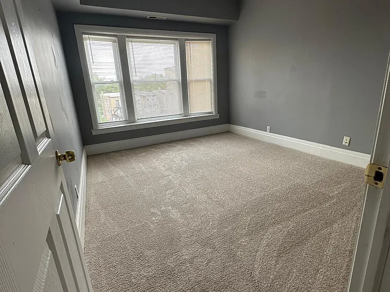 4354 W Washington Blvd #301 — Photo 6