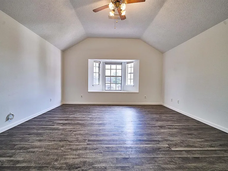 11011 Landsbury Ct — Photo 21