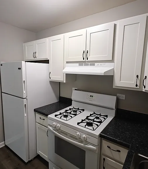 507 Lincoln Ave #201 — Photo 2