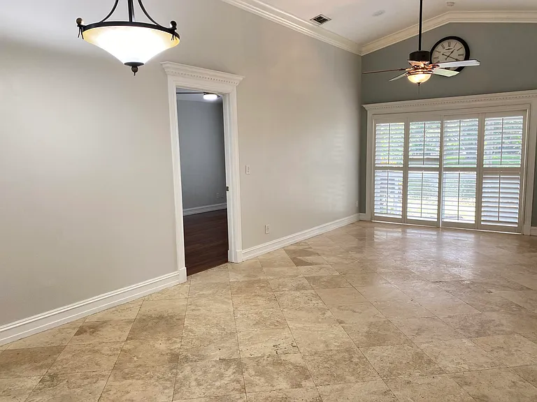 88 Buxton Ln — Photo 8