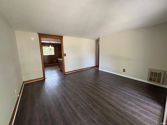 3rd image of 8314 Sunny Ln