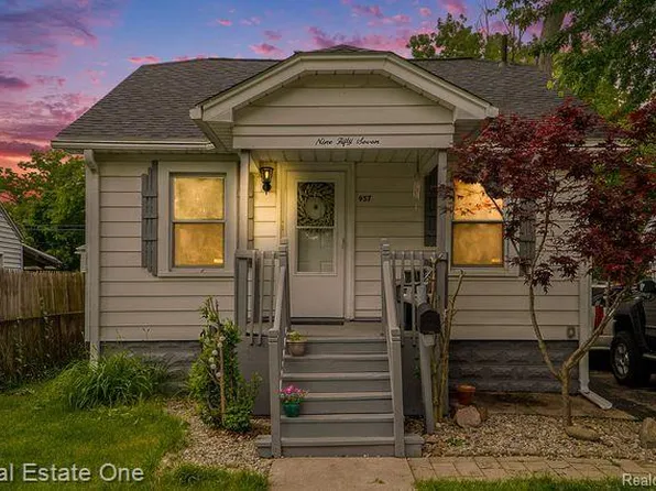 957 Cameron Ave, Pontiac, MI 48340