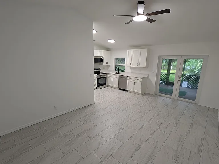 9618 150th Ct N — Photo 3