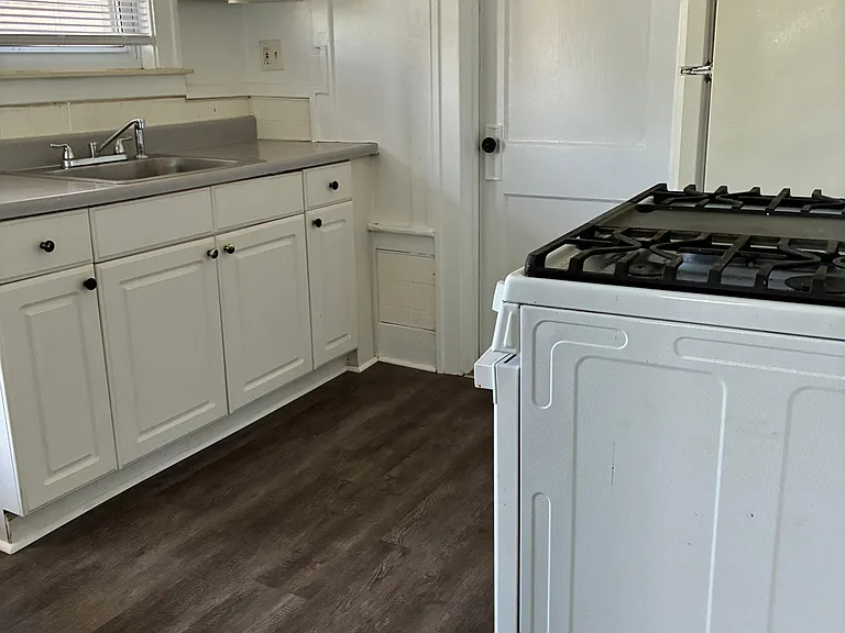 1776 2nd St #4 — Photo 8