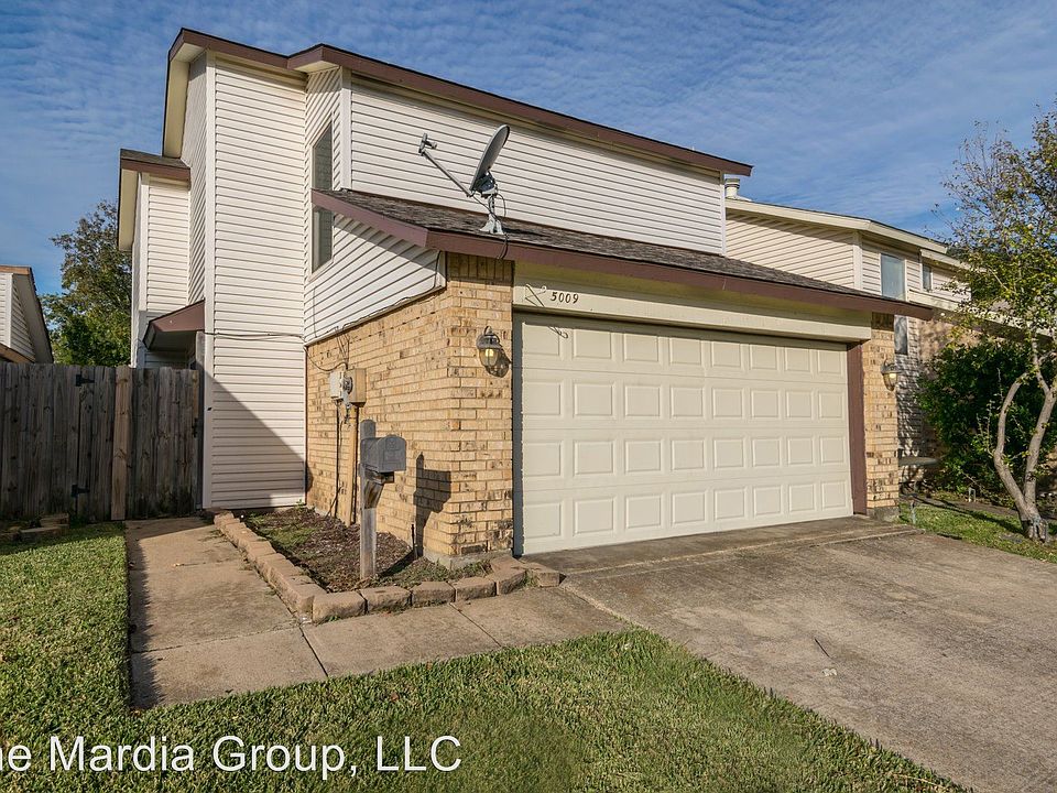1st image of 5009 Burlingame Dr