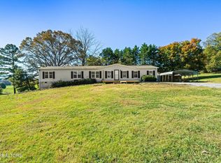 608 Pleasant Hill Rd, Maryville, TN 37803