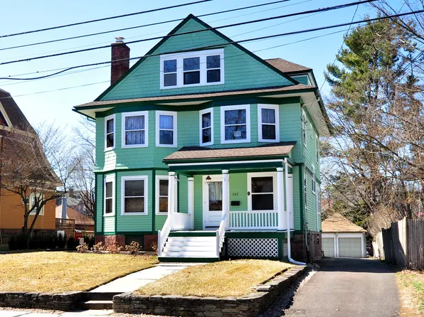 141 Kenyon Street, Hartford, CT 06105