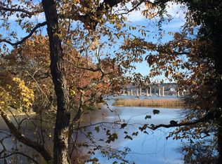 32 S Monroe Rd, Annapolis, MD 21402