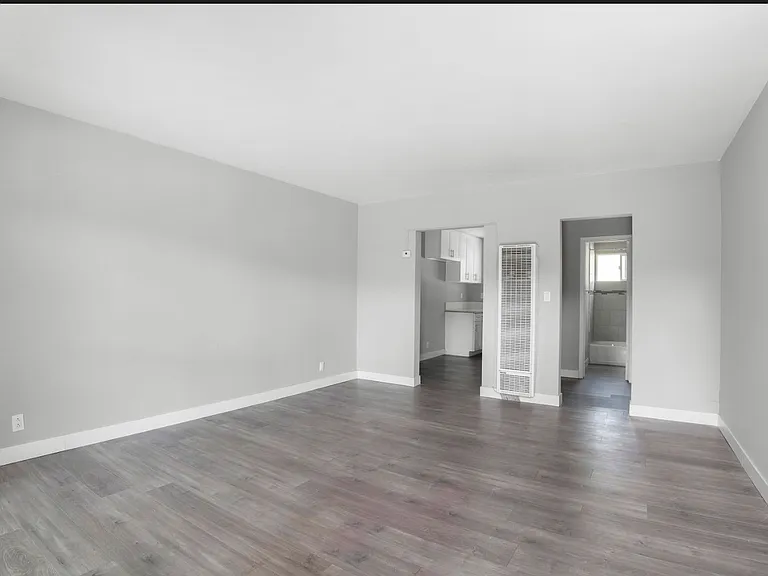 Living/Bedroom