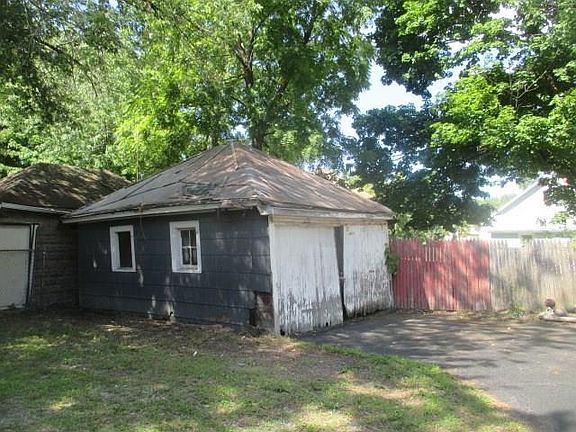 2nd image of 1624 Niagara Ave