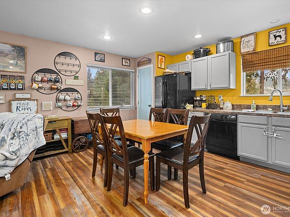 5th image of 12808 E Macs Loop Road