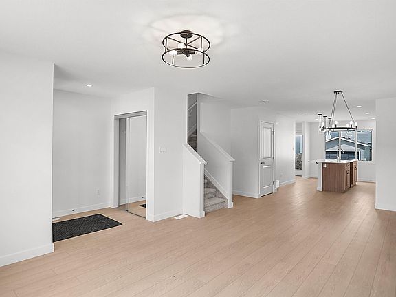 5th image of 22529 83a Ave NW