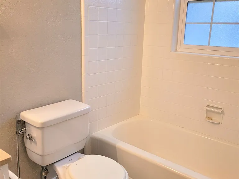 757 E Simpson Ave #7 — Photo 12