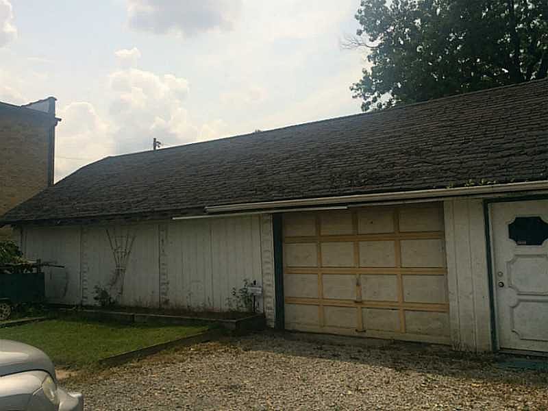2nd image of 340 Wagner Ave