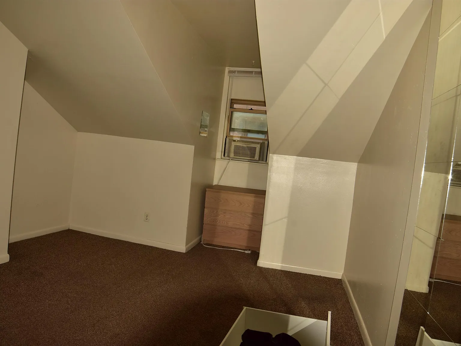 221 Atwood St — Photo 3