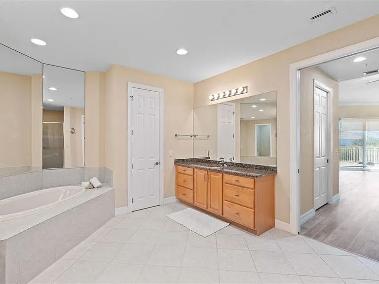 6100 Jessie Harbor Dr #202 — Photo 31