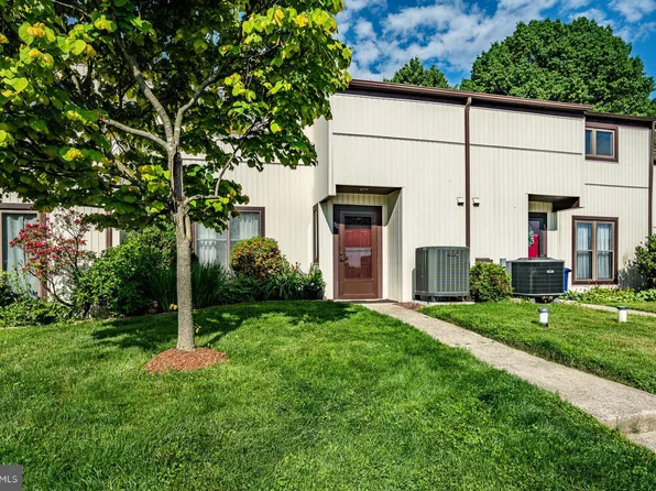 31 Hastings Ct, Downingtown, PA 19335