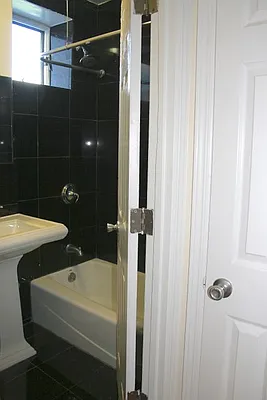 Rented by Cooper & Cooper Real Estate | media 29