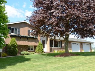 E6392 Garrity Rd, Manawa, WI 54949