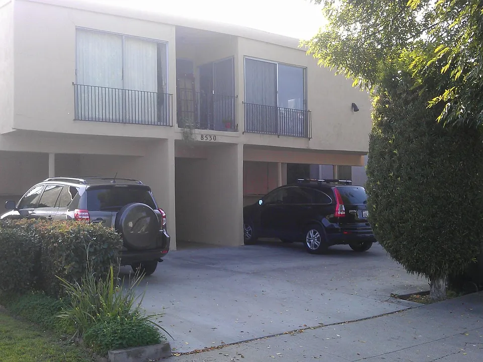 8530 Melvil St #4