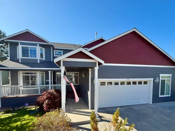 5118 Cherry Blossom Ln, Klamath Falls, OR 97601
