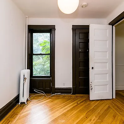 Rented by Nooklyn NYC LLC | media 17