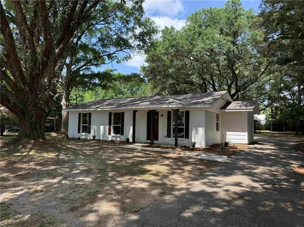 9156 Paula Dr, Semmes, AL 36575