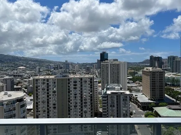 629 Keeaumoku St #2405, Honolulu, HI 96813