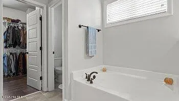 203 Holmes Point Ct — Photo 37