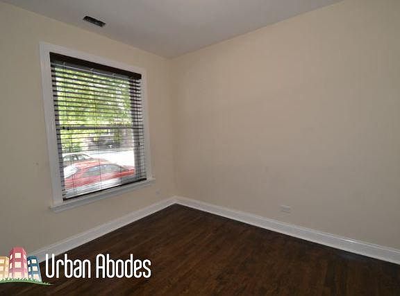 2nd image of 2508 W Argyle St #Ua1