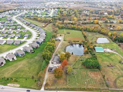 1717 SW Hook Rd, Lees Summit, MO, 64082