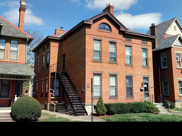 238 W Hubbard Ave #1 — Photo 1
