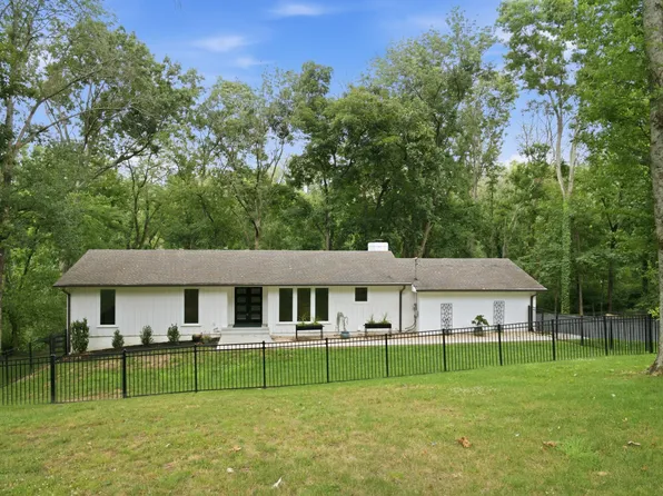 133 Featherstone Dr, Franklin, TN 37069