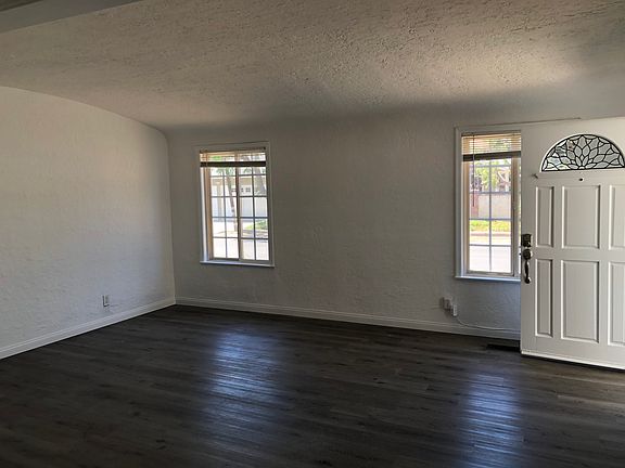 3rd image of 5802 Melvin Ave