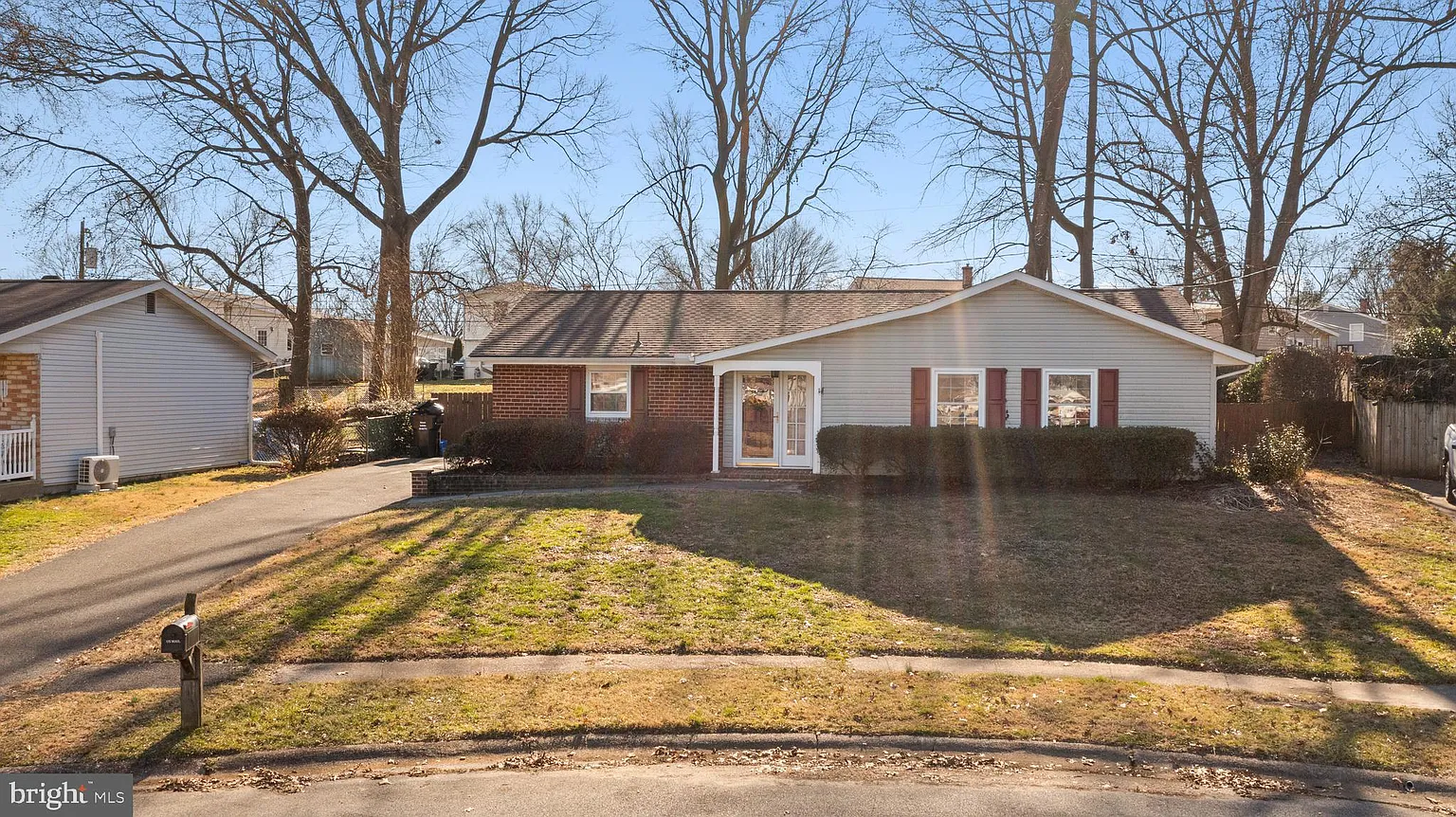 26 Queens Way photo 1