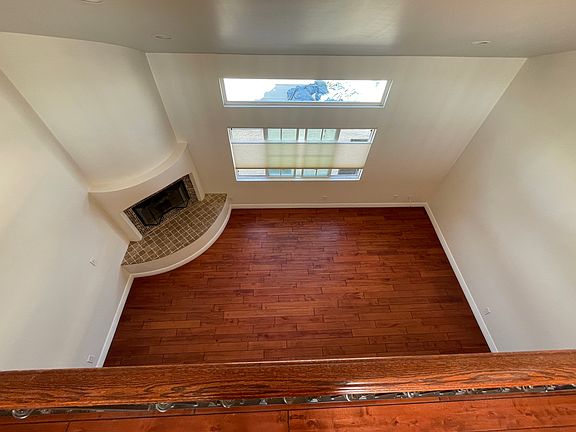 5th image of 5937 Willoughby Ave #3