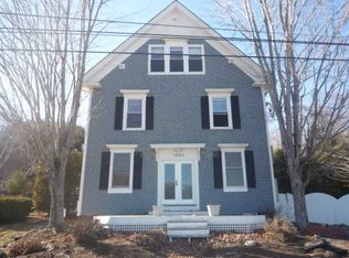 1614 N Main St APT 5, Winterport, ME 04496