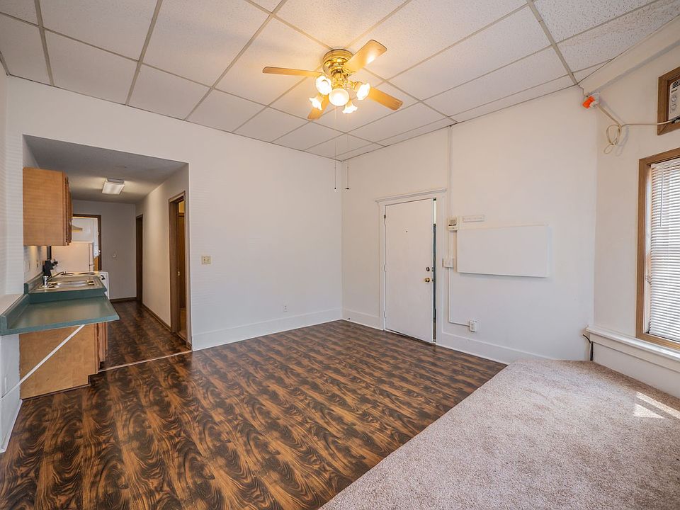 1st image of 307 N Market St APT 6