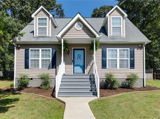 2207 Overlook Rd, Powhatan, VA 23139