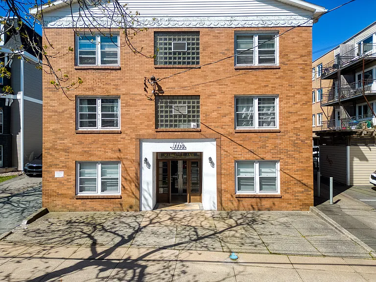 1112 Tower Rd — Photo 1
